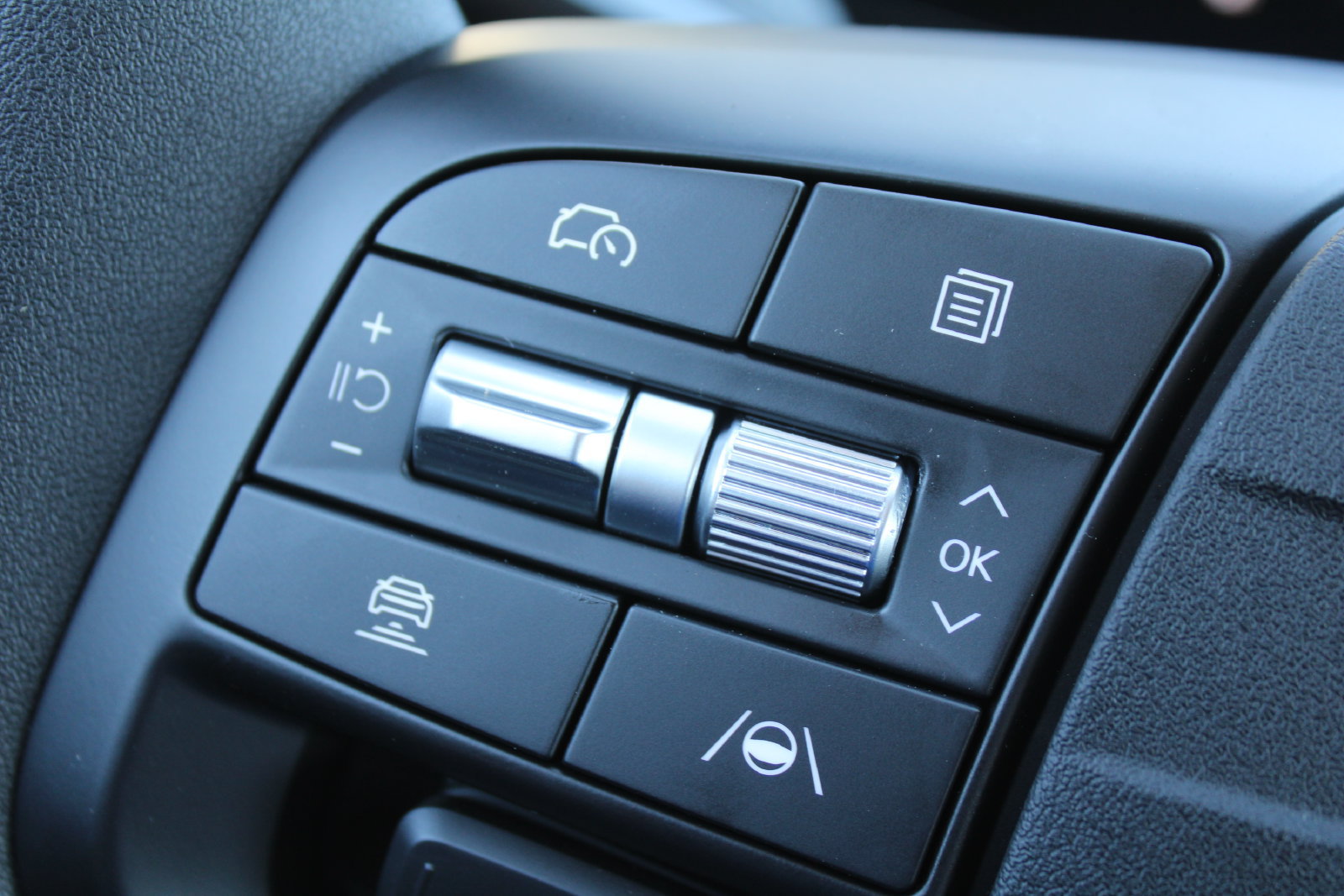 New 2026 Kia K4 FWD image 25