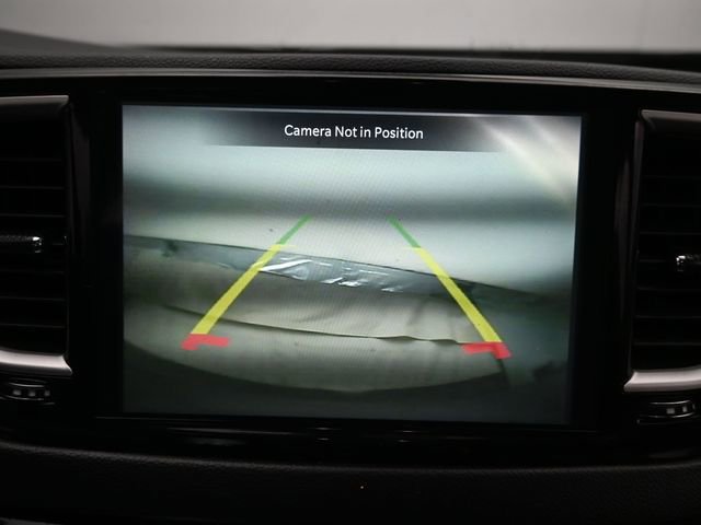 Used 2023 Chrysler Pacifica Touring-L image 20