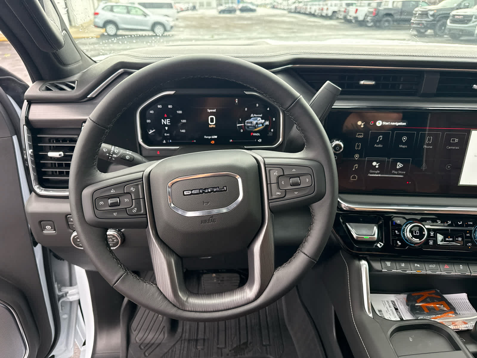 New 2026 GMC Sierra 3500 Denali Ultimate w/ LPO, Black Badging Package AWD/4WD image 17