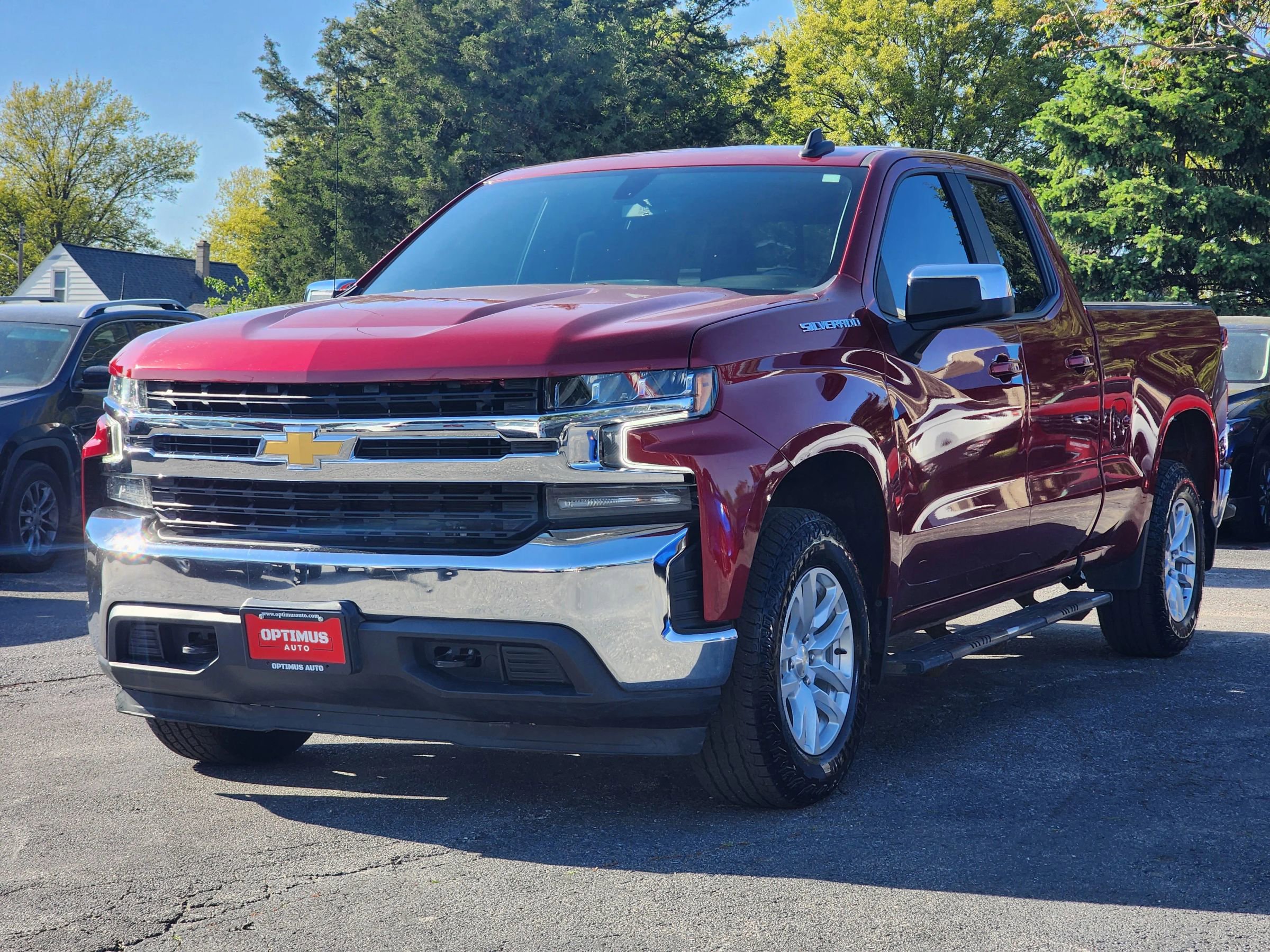 Used 2021 Chevrolet Silverado 1500 LT w/ Convenience Package II AWD/4WD image 3
