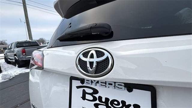 Used 2018 Toyota RAV4 LE image 32