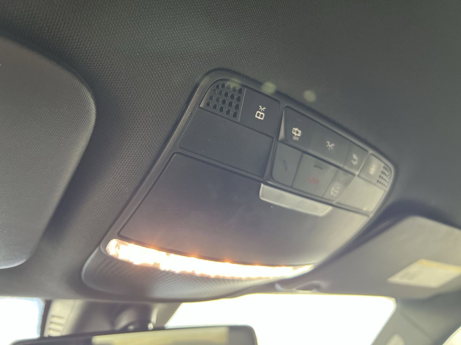 Used 2020 Mercedes-Benz GLC 300 4MATIC image 36