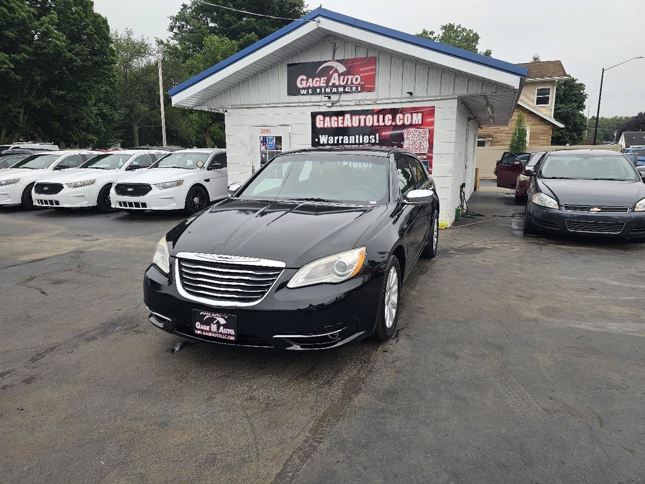 Used 2014 Chrysler 200 Limited FWD image 4