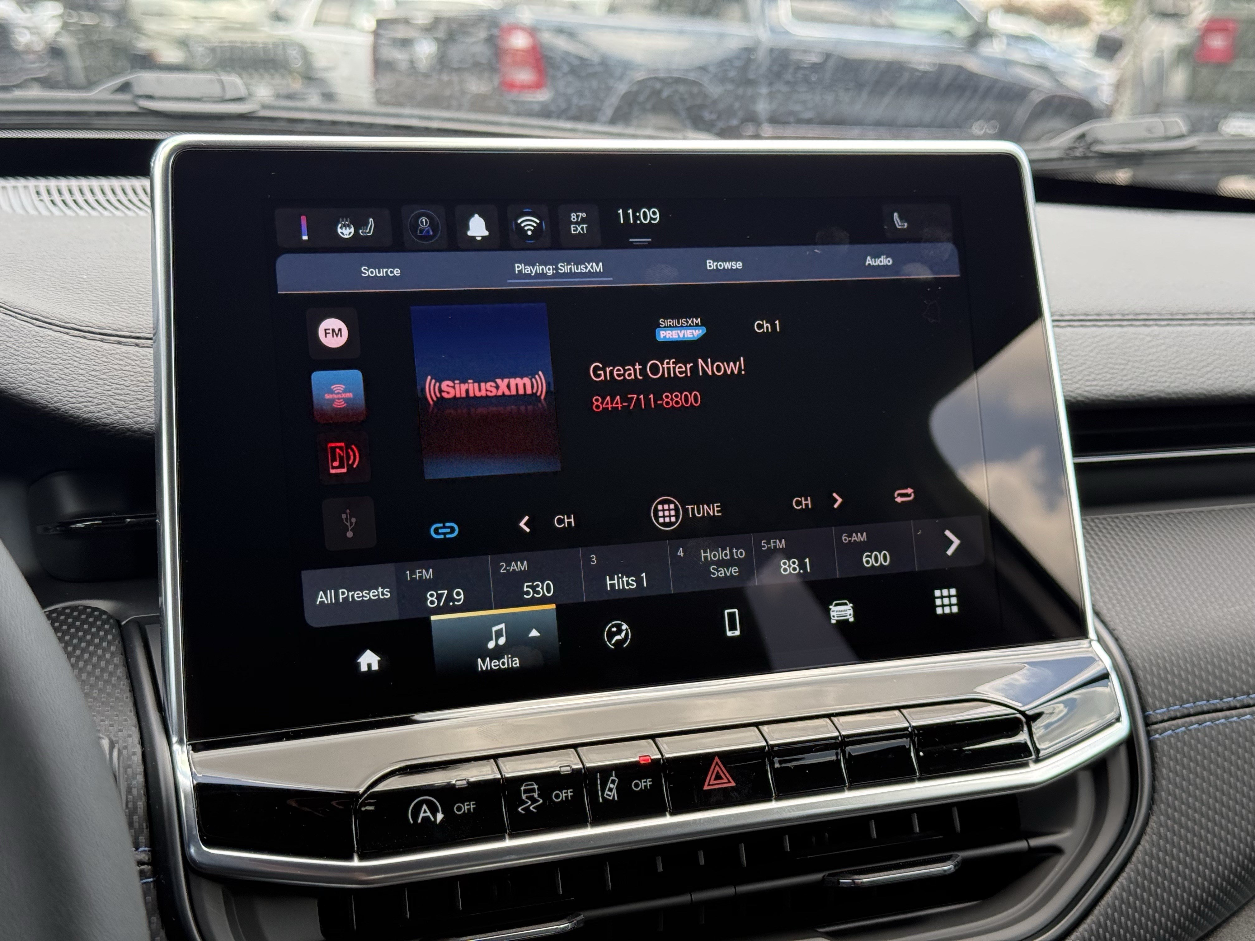 New 2026 Jeep Compass Latitude AWD/4WD image 22