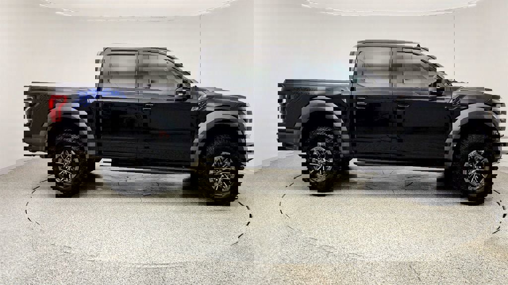 Used 2019 Ford F150 Raptor w/ Equipment Group 802A Luxury image 4