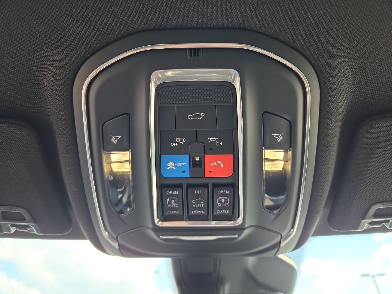 New 2027 Jeep Grand Cherokee Limited AWD/4WD image 8
