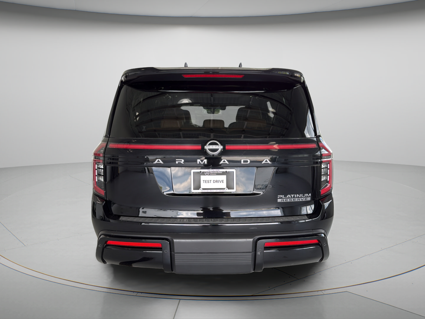 Used 2025 Nissan Armada Platinum Reserve w/ Convenience Package RWD image 7