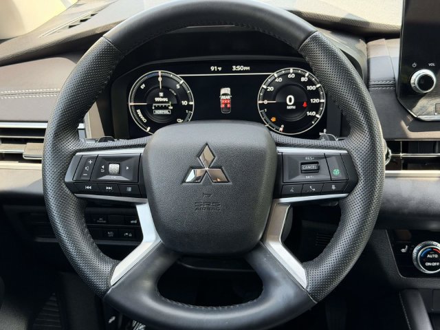 Used 2024 Mitsubishi Outlander SEL Black Edition AWD/4WD image 19