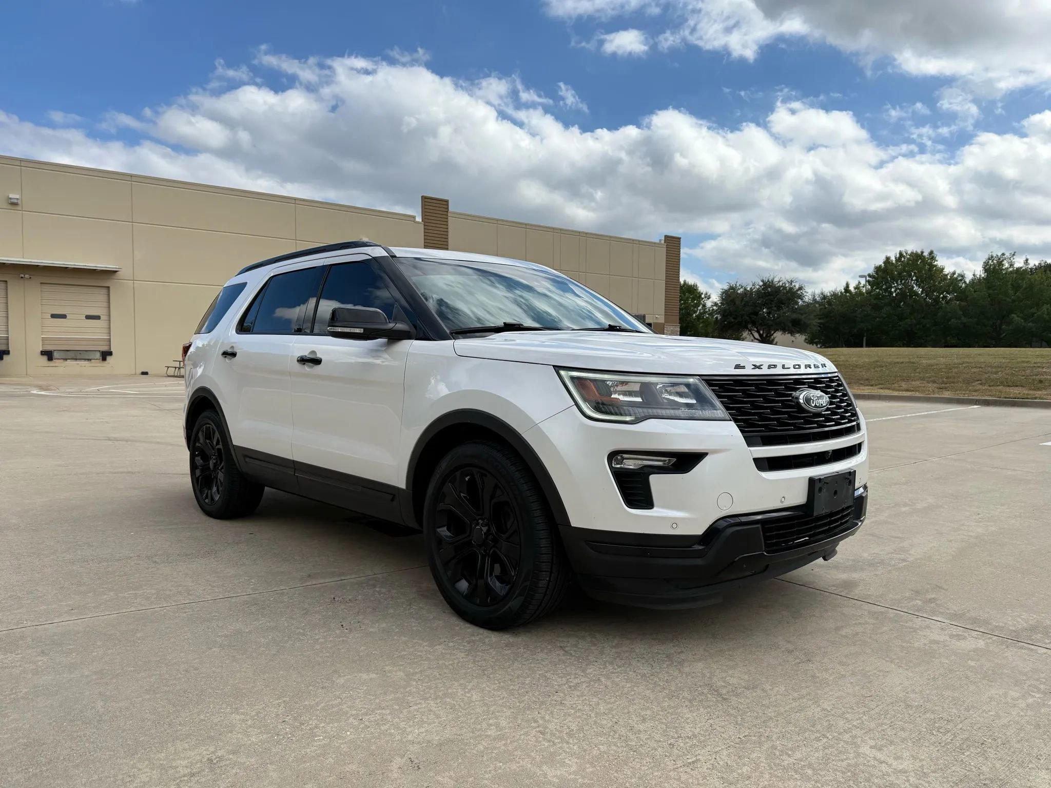 Used 2018 Ford Explorer Sport w/ Equipment Group 401A image 7