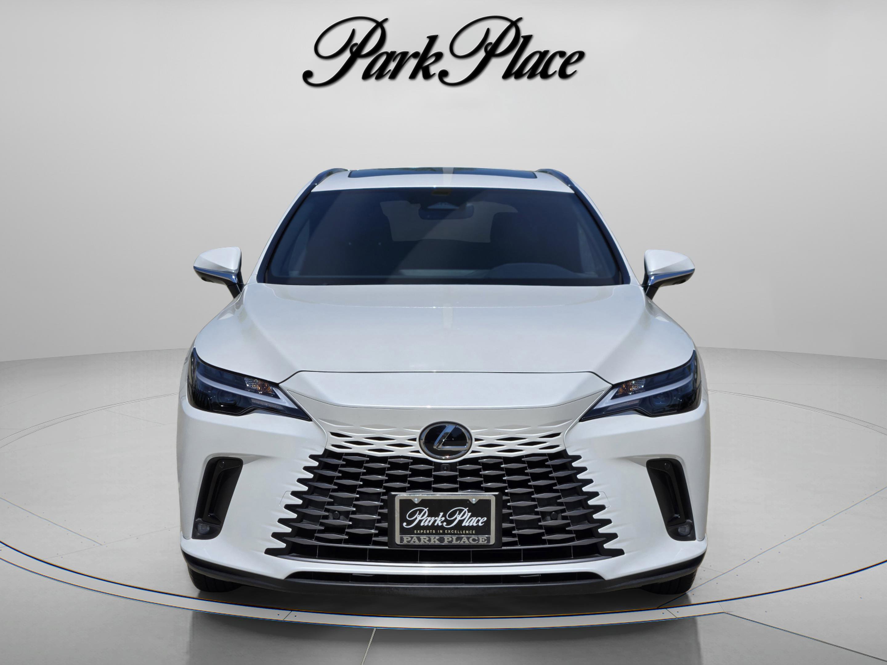 Used 2025 Lexus RX 350 Premium w/ Accessory Package (Z1) FWD image 9