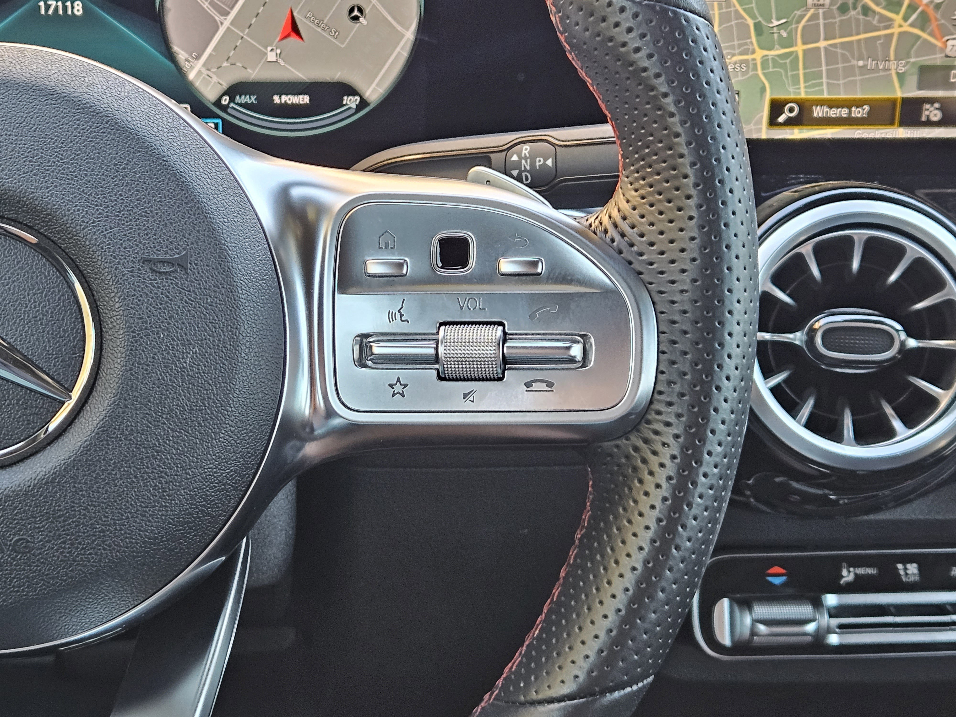 Used 2023 Mercedes-Benz EQB 300 4MATIC image 29