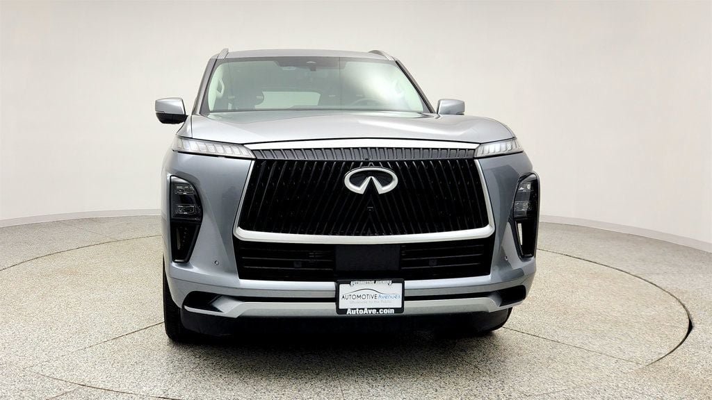Used 2025 INFINITI QX80 Sensory w/ Premium Cargo Package AWD/4WD image 2