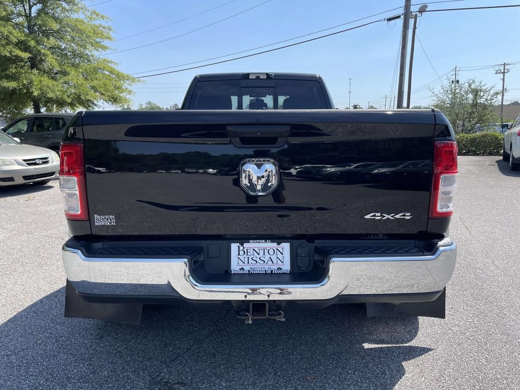 Used 2024 RAM 3500 Tradesman w/ Chrome Appearance Group AWD/4WD image 4