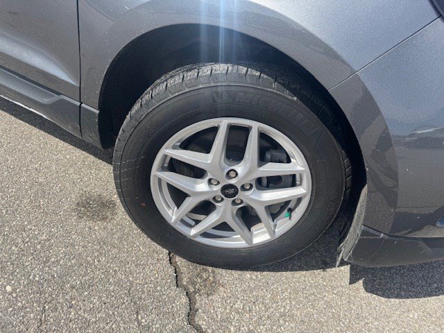 Used 2024 Ford Edge SEL w/ Convenience Package image 36