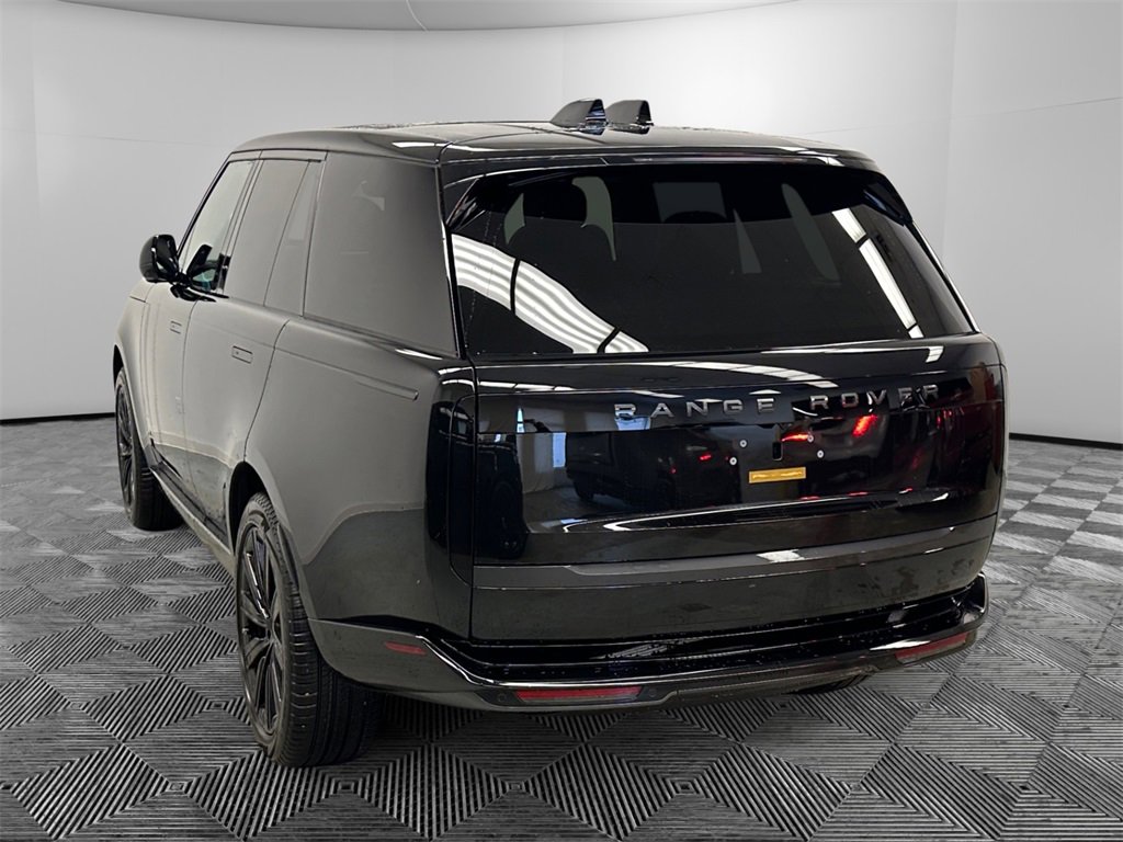 New 2026 Land Rover Range Rover SE image 3