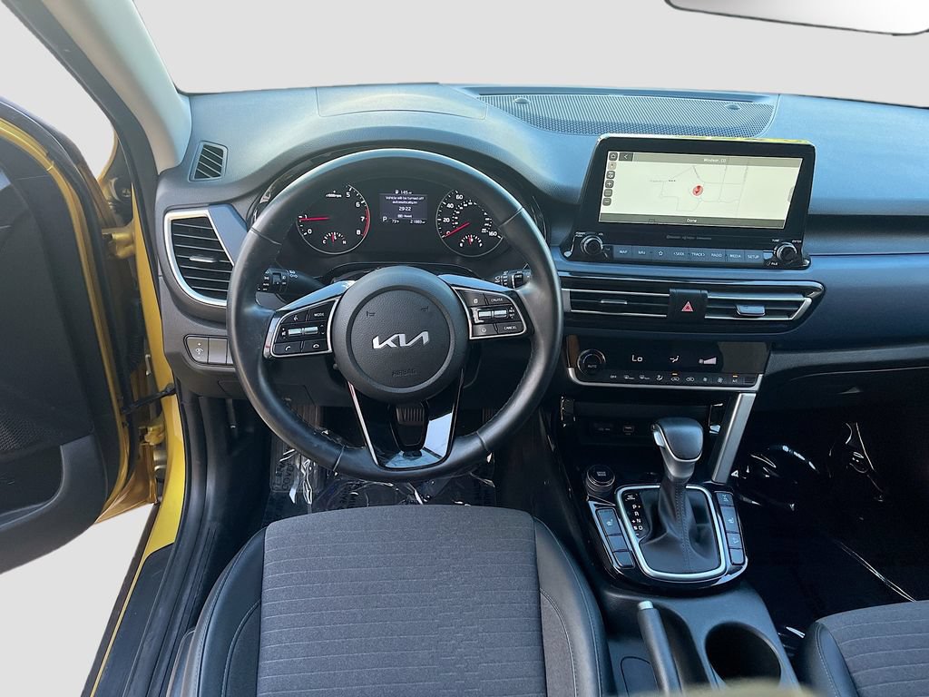 Used 2022 Kia Seltos Nightfall Edition AWD/4WD image 23
