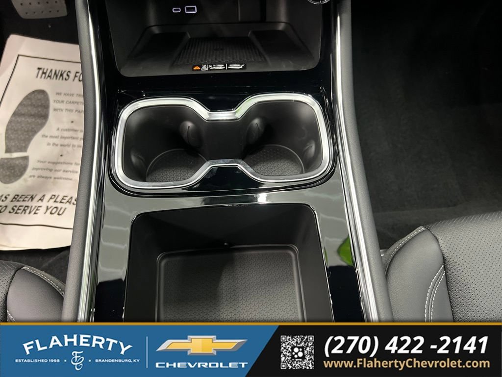 New 2026 Chevrolet Traverse LT w/ Midnight/Sport Edition AWD/4WD image 30