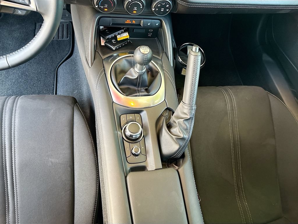 Used 2026 MAZDA MX-5 Miata Club RWD image 16