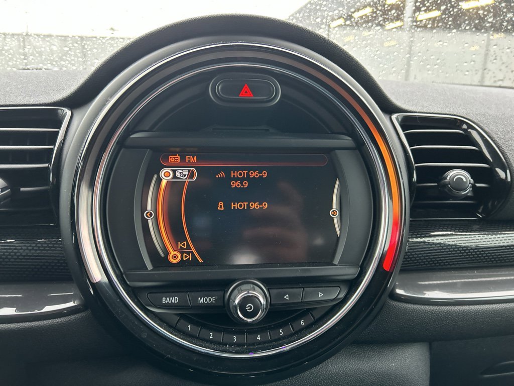 Used 2017 MINI Cooper Clubman S image 11