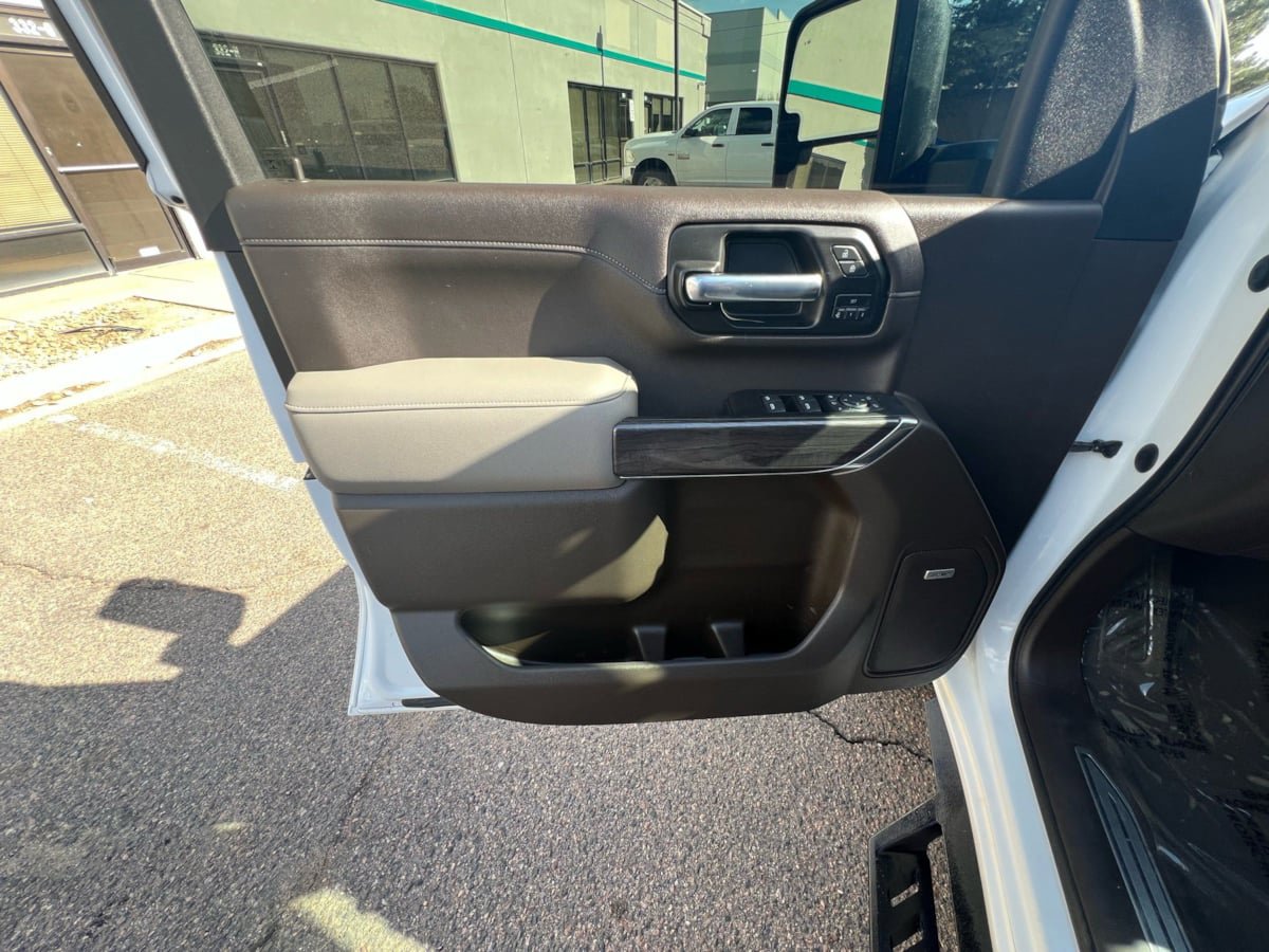Used 2020 Chevrolet Silverado 2500 LTZ w/ Technology Package AWD/4WD image 19
