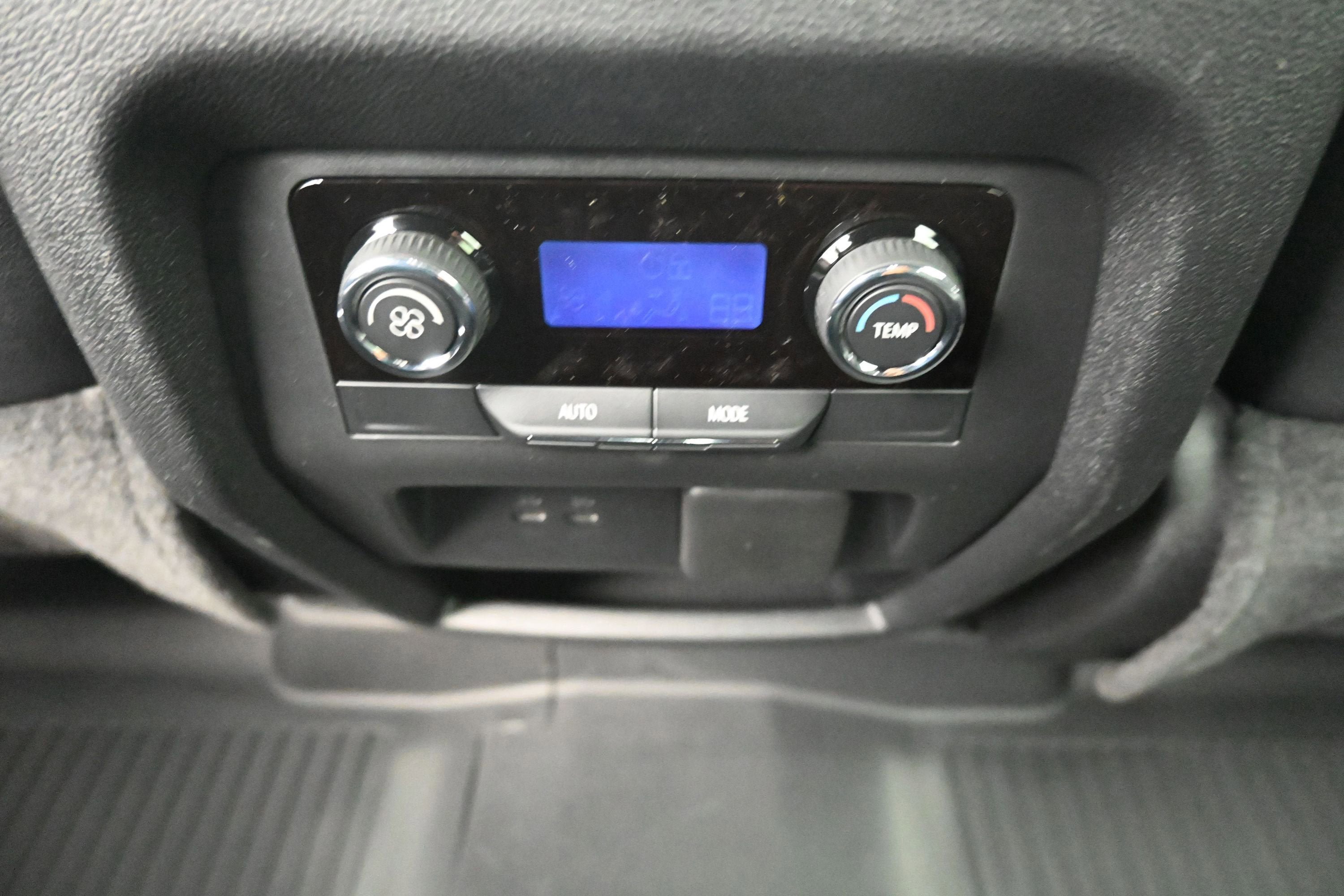 New 2026 Chevrolet Traverse LT w/ Driver Confidence Package FWD image 23