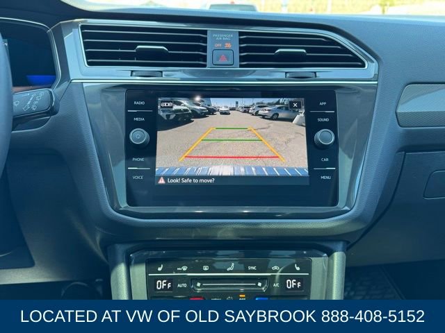 Used 2022 Volkswagen Tiguan SE w/ Panoramic Sunroof Package image 36