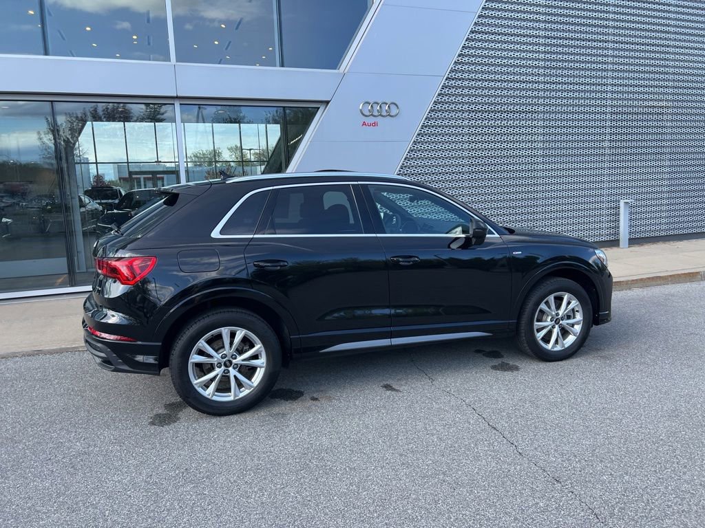 Used 2025 Audi Q3 2.0T Premium w/ Convenience Package AWD/4WD image 20