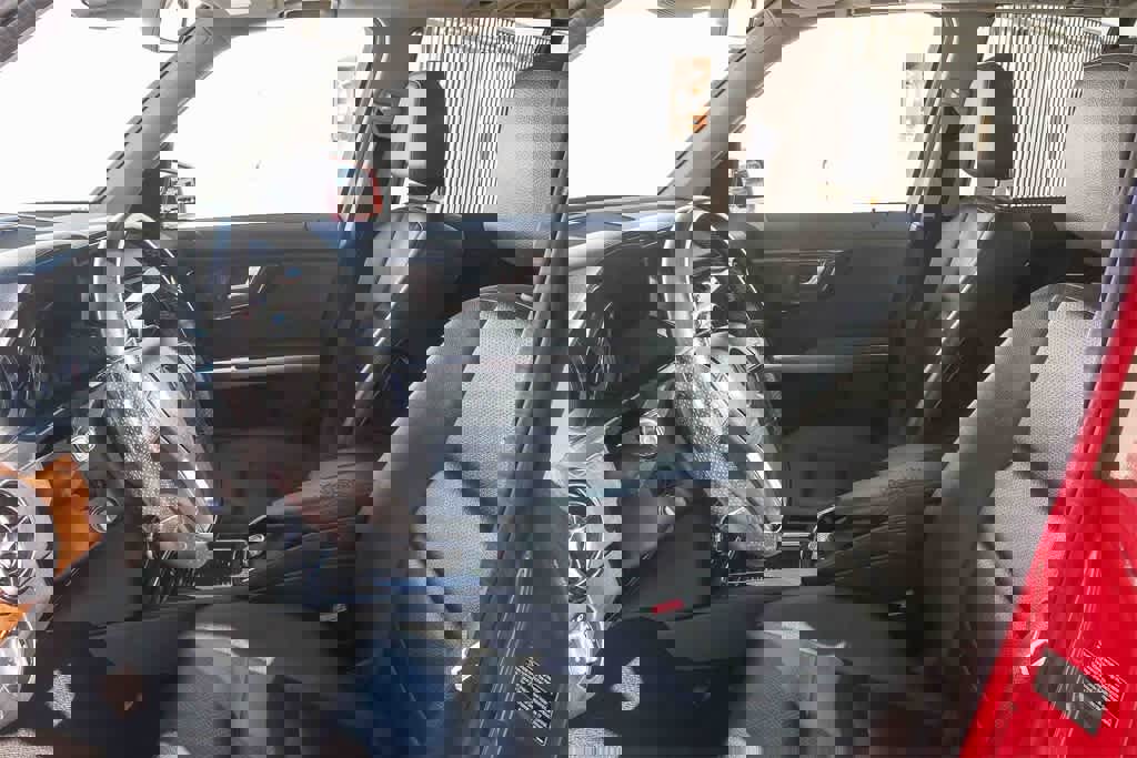 Used 2014 Mercedes-Benz GLK 350 4MATIC image 16