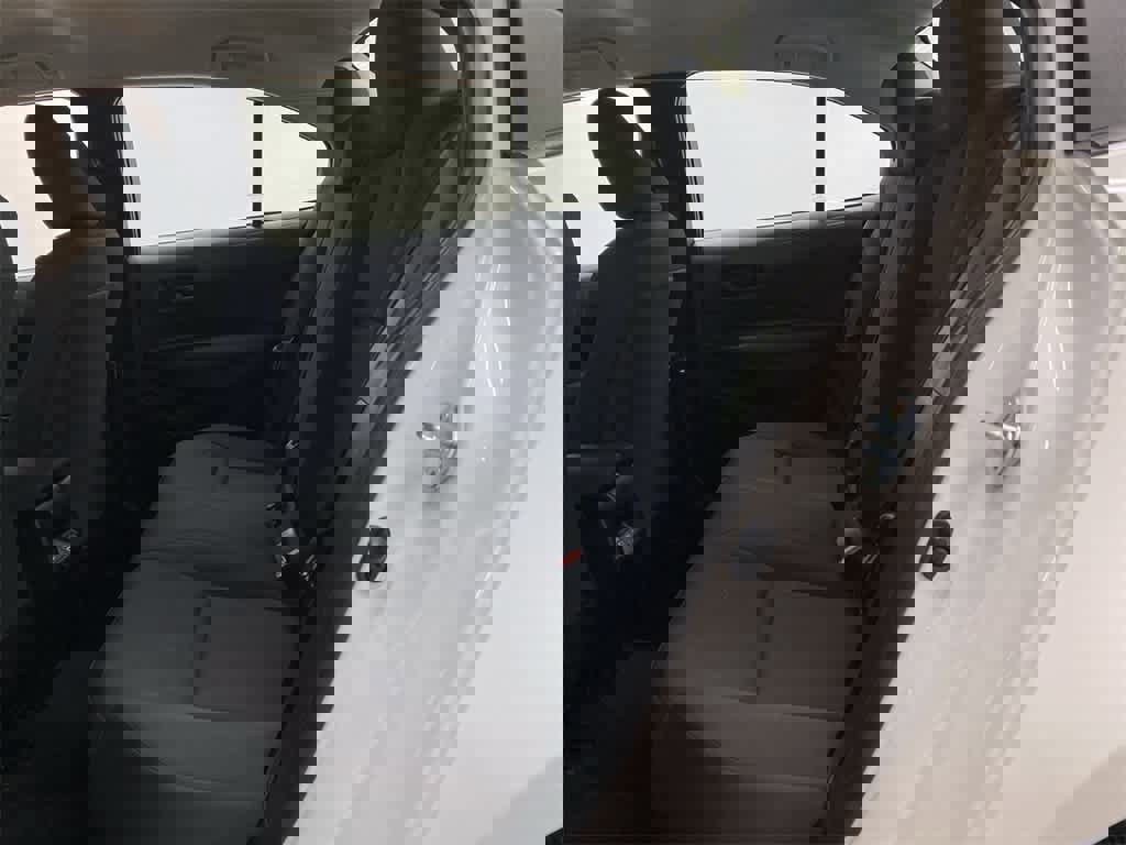 Used 2024 Toyota Corolla LE image 18