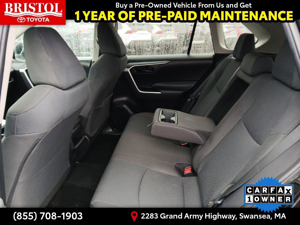 Used 2021 Toyota RAV4 LE image 15