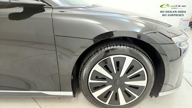 Used 2025 Lucid Air Pure RWD image 21