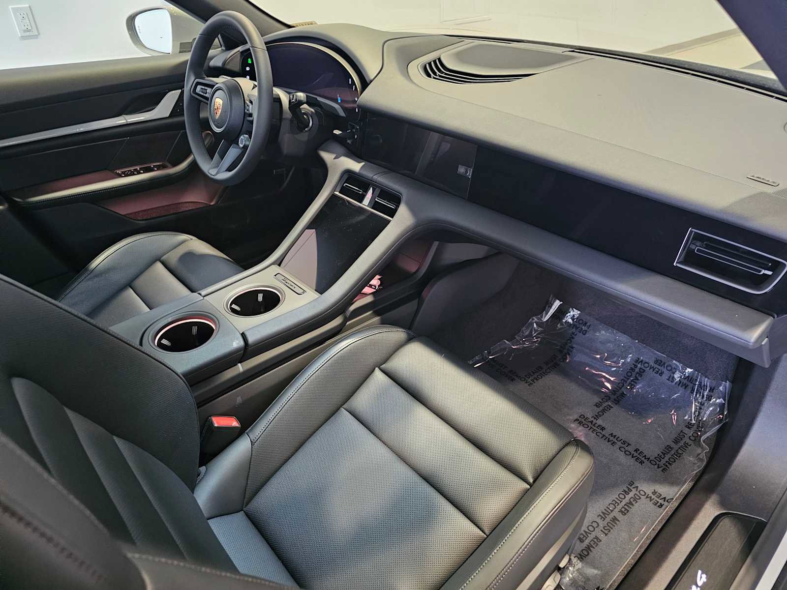 New 2025 Porsche Taycan image 14