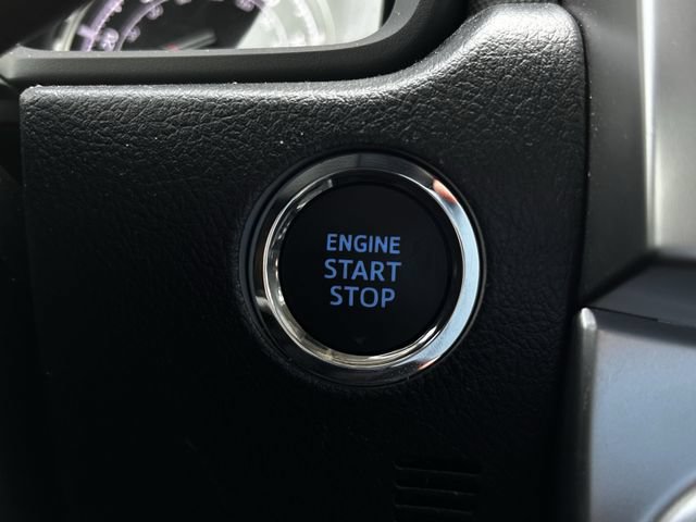Used 2024 Toyota 4Runner Limited AWD/4WD image 23