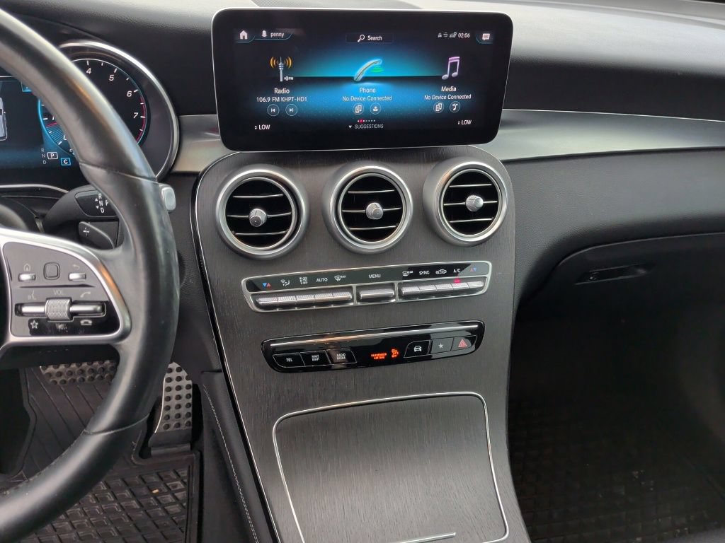 Used 2020 Mercedes-Benz GLC 300 image 23