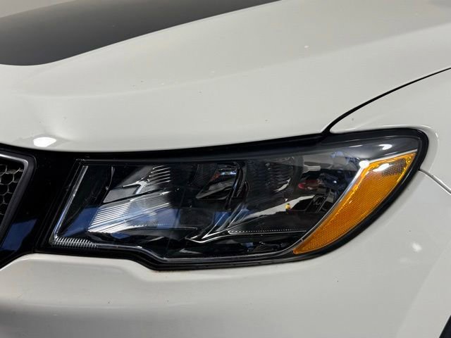Used 2019 Jeep Compass Trailhawk AWD/4WD image 12
