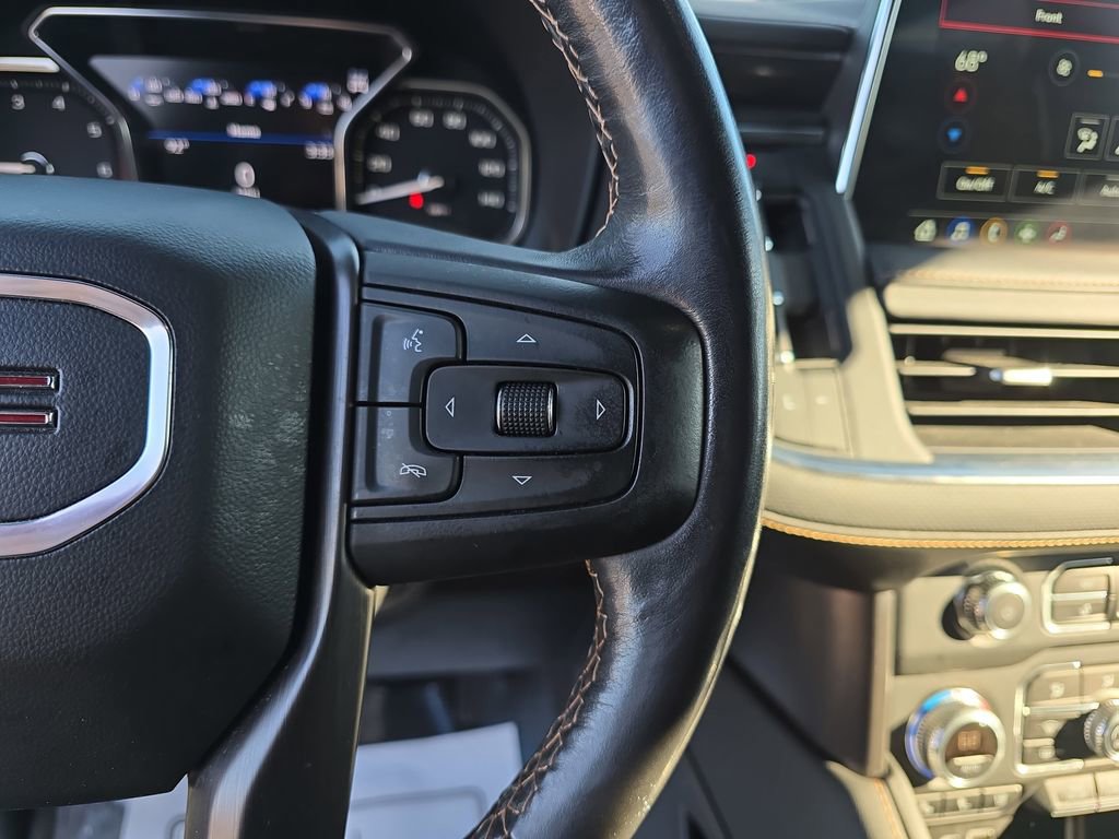 Used 2021 GMC Yukon XL AT4 image 23