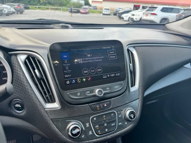 Used 2025 Chevrolet Malibu LT FWD image 19