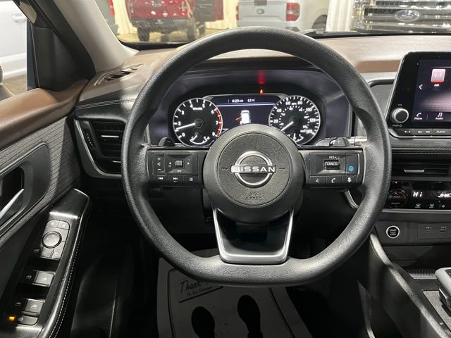 Used 2023 Nissan Rogue SV AWD/4WD image 19