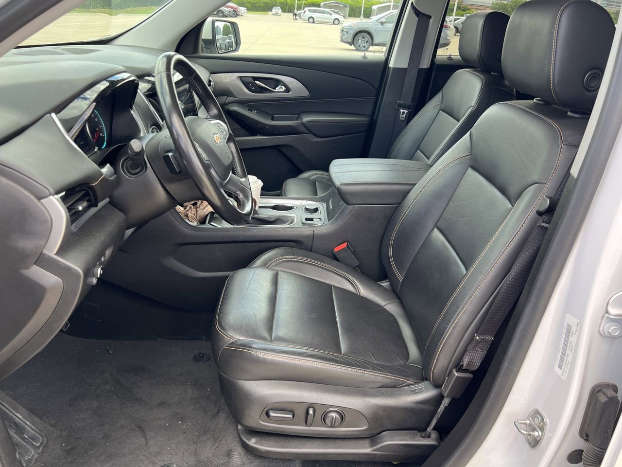 Used 2021 Chevrolet Traverse LT AWD/4WD image 9