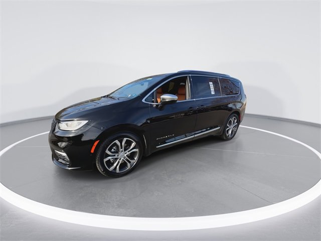 New 2026 Chrysler Pacifica Pinnacle image 4