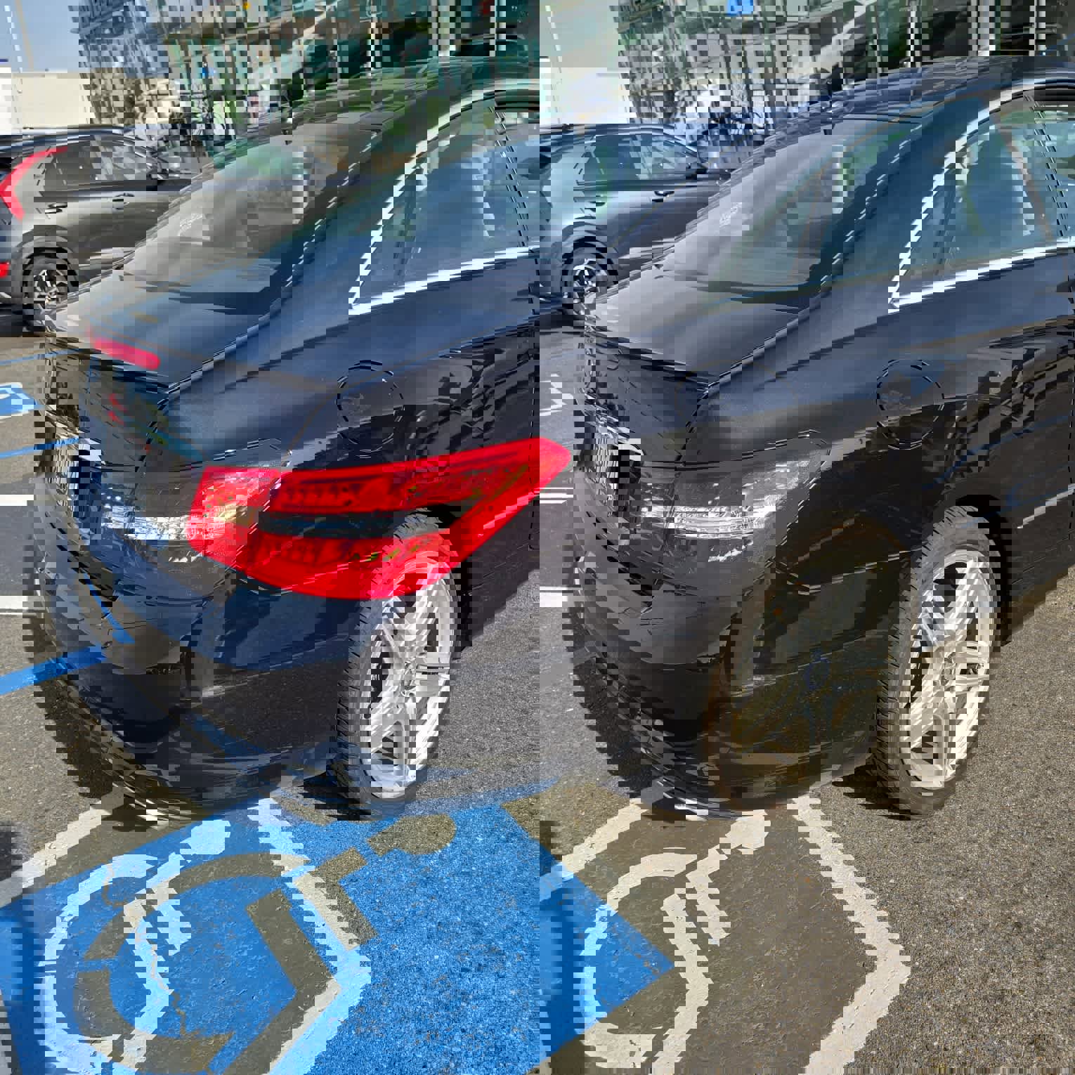 Used 2012 Mercedes-Benz E 550 Coupe image 12