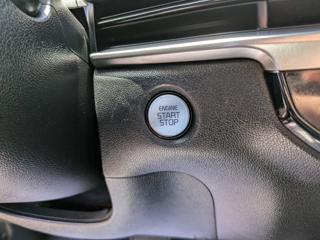 Certified 2024 Kia Sorento S w/ Panoramic Sunroof Package FWD image 29