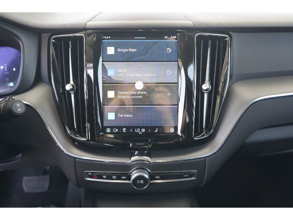 New 2025 Volvo XC60 B5 Core w/ Climate Package image 15