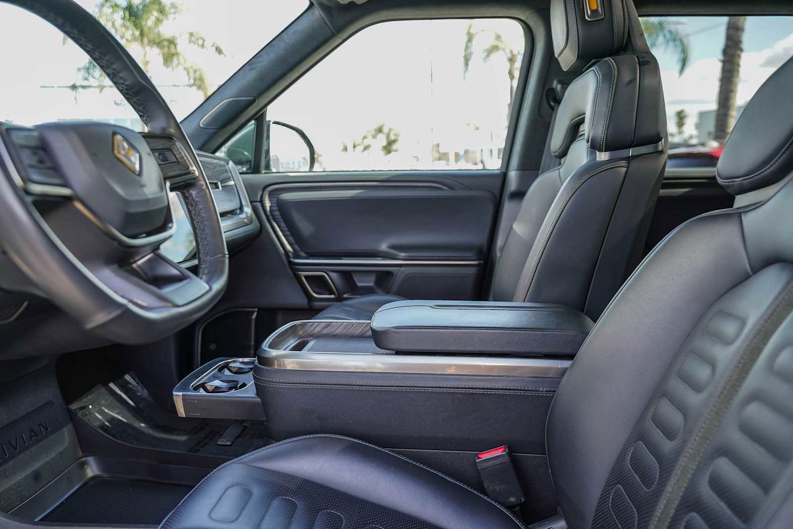 Used 2023 Rivian R1T Adventure image 17