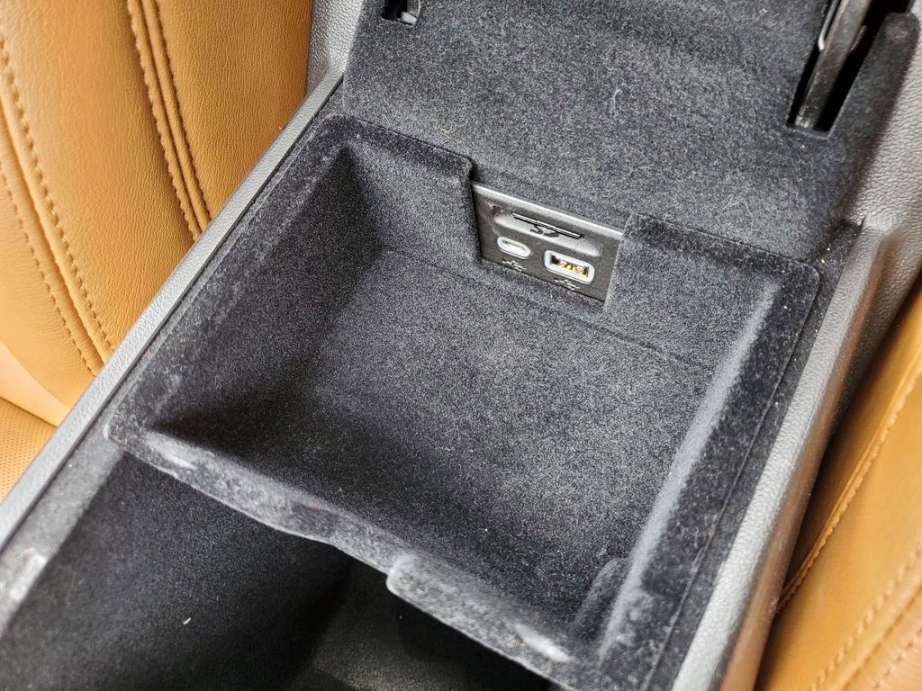 Certified 2023 Cadillac XT5 Premium Luxury w/ LPO, Floor Liner Package image 38