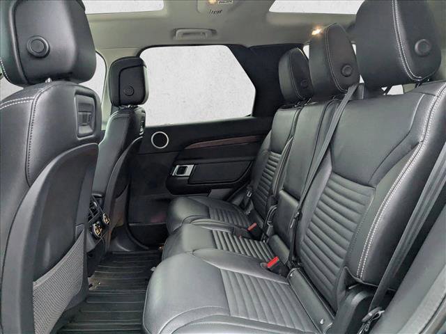 New 2024 Land Rover Discovery S AWD/4WD image 17
