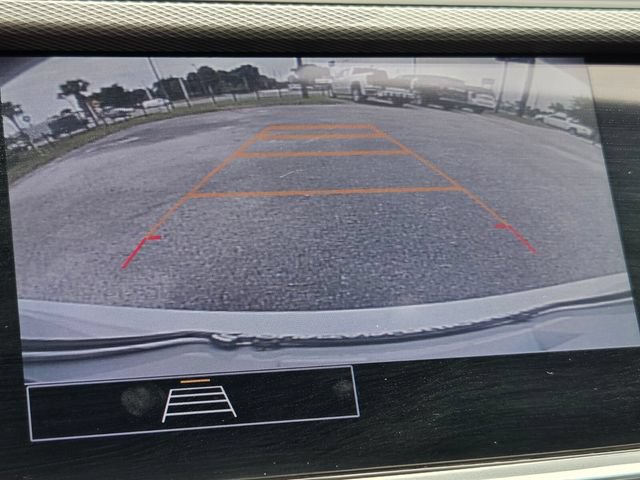 Used 2022 Buick Encore GX Select w/ Sport Touring Package FWD image 17