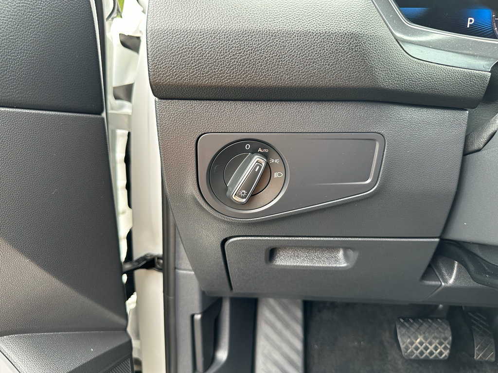 Used 2024 Volkswagen Tiguan Wolfsburg Edition image 20