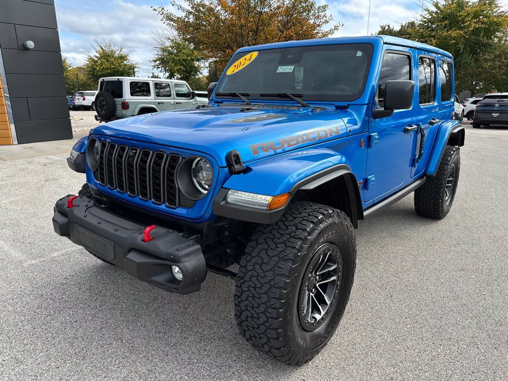 Used 2024 Jeep Wrangler Unlimited Rubicon AWD/4WD image 3