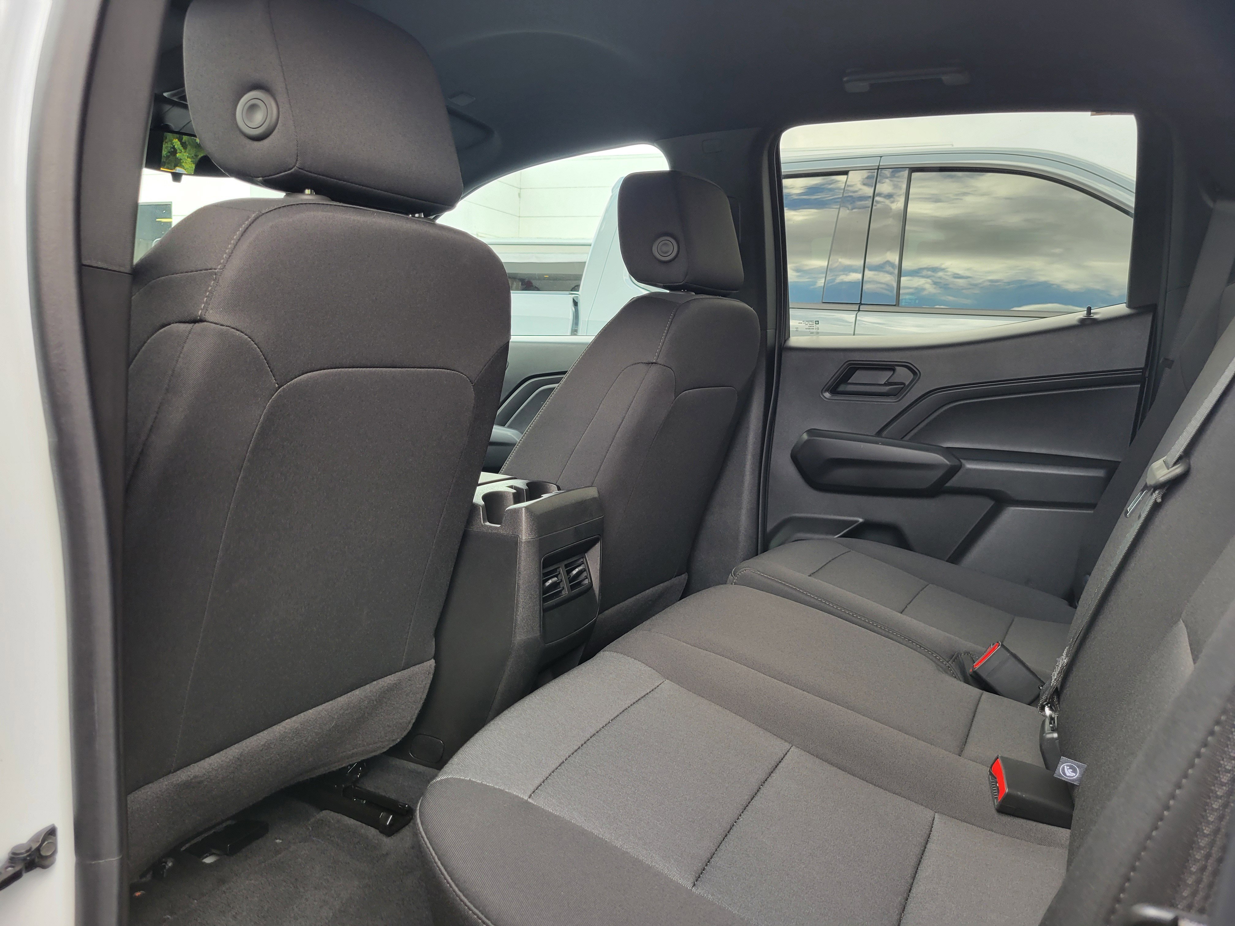 Used 2025 Chevrolet Colorado W/T w/ WT Custom Package image 14